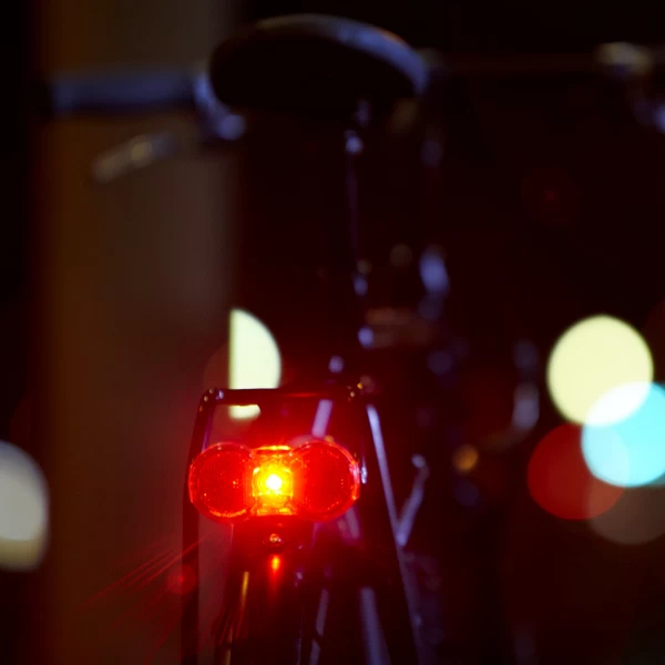 B&M Toplight Flat Elektrofahrrad Rücklicht - 329/5AL0211 - 329/8AL0211 B&M Toplight Flat Elektrofahrrad Rücklicht - 329/5AL0211 - 329/8AL0211 -Bike Zubehör bumm e bike ruecklicht toplight flat im einsatz