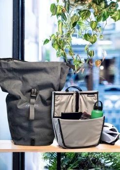 Ortlieb Commuter Insert Organizer -Bike Zubehör commuter insert organizer action