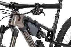 Evoc Multi Frame Pack S 0,7L Rahmentasche -Bike Zubehör evoc multi frame pack s 700 ml rahmentasche carbon grau montiert variante 2
