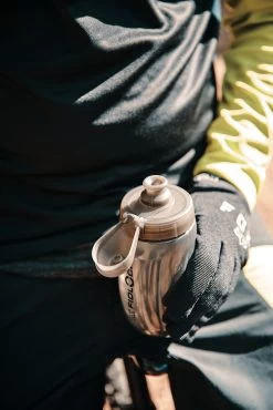 Fidlock Twist Bottle 450 Trinkflasche Transparent Schwarz + Bike Base 6 Fidlock Twist Bottle 450 Trinkflasche Transparent Schwarz + Bike Base -Bike Zubehör fidlock twist bottle bike base 450ml twist release