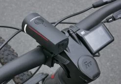 Trelock Licht-Set LS 300 I-GO VECTOR 5 Trelock Licht-Set LS 300 I-GO VECTOR -Bike Zubehör ls 300 i go action 3